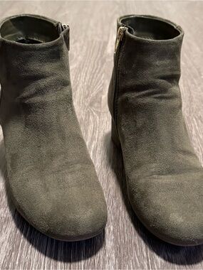 Cityclassified Suede Ankle Booties
